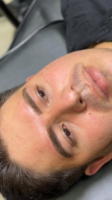 Cejas masculinas